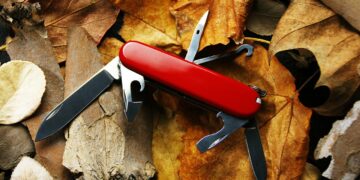 Victorinox Švajcarski Nož: Od Tradicije do Ikone